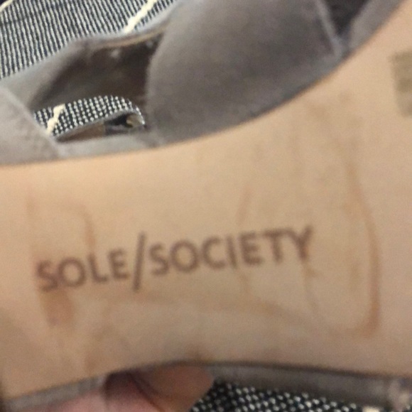 Pretty Soul Society Heels Size 8 1/2M - Picture 8 of 8